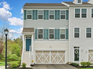 114 Beacon Ln, Eatontown, NJ 07724