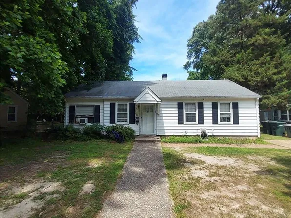 107 Rosewood Dr, Hampton, VA 23669