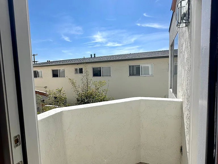 1445 Grand Ave #A — Photo 20