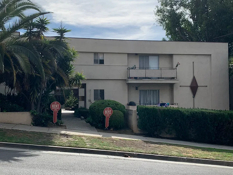 10350 Almayo Ave #7 — Photo 1