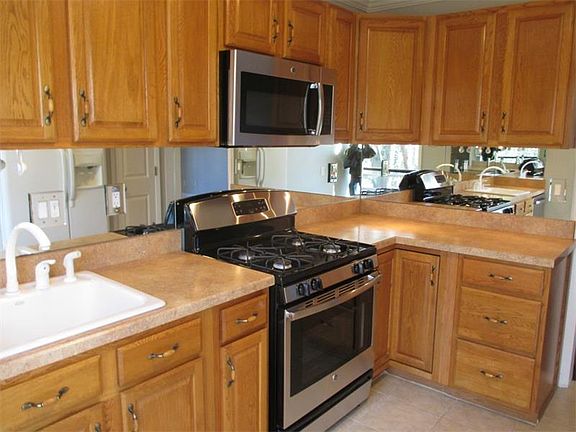 3rd image of 1502 Cumberland Ct SE