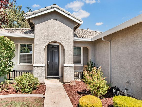 5th image of 1585 Sweetgrass Ln