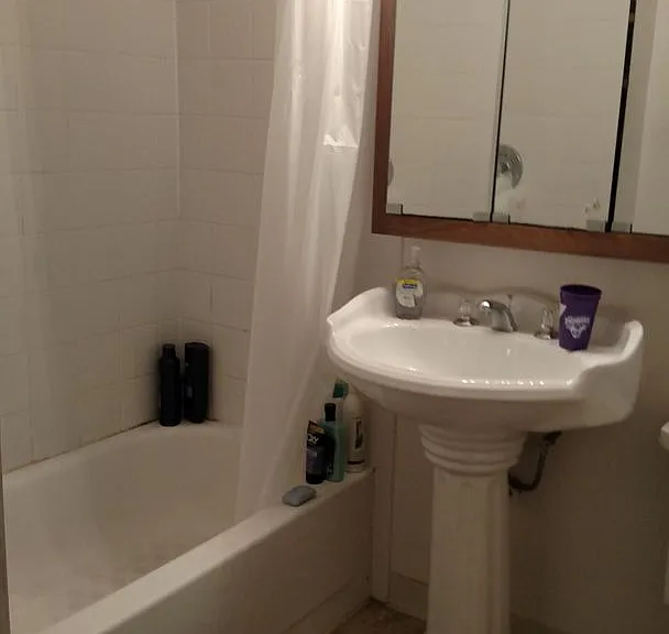 1902 E Linnwood Ave — Photo 51