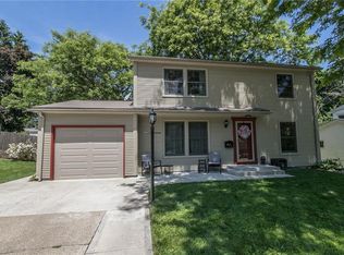 881 Markham Ave, Cuyahoga Falls, OH 44221