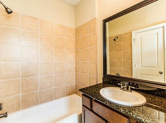 3rd image of 1331 W 24th St Unit A
