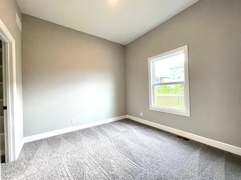 8010 W 166th Ter — Photo 19
