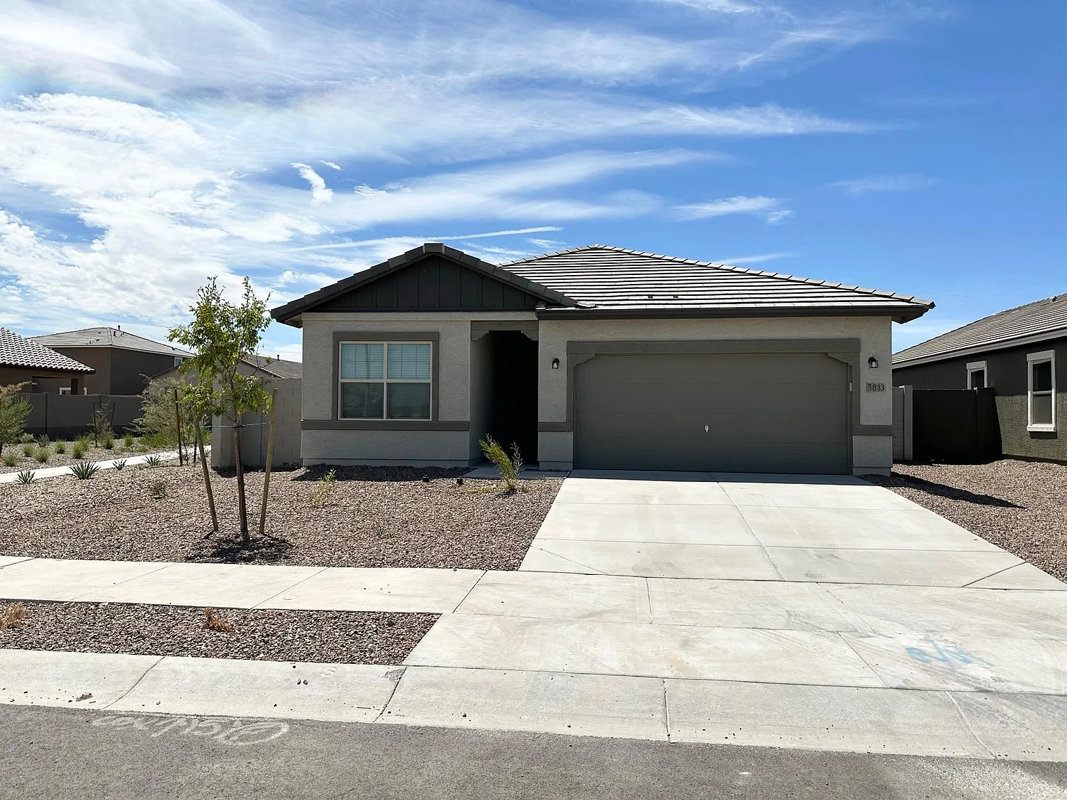 5813 W Lodge Dr — Photo 1