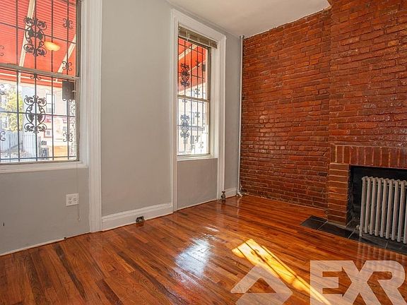 4th image of 1839 Park Pl #1