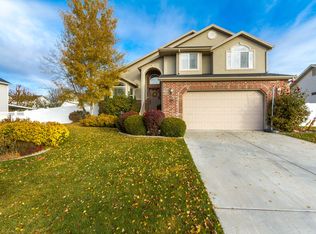 801 E 2050 S, Clearfield, UT 84015