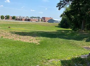 831 Centerville Rd, Lancaster, PA 17601