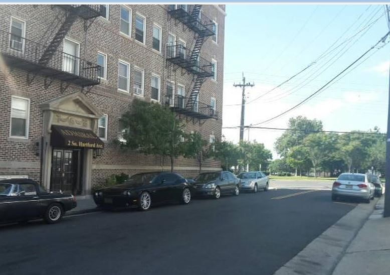 2nd image of 2 S Hartford Ave #C7-307