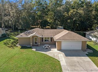 9018 N Alpinia Dr, Citrus Springs, FL 34434