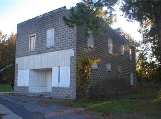 1304 Arlington Rd, Hopewell, VA 23860