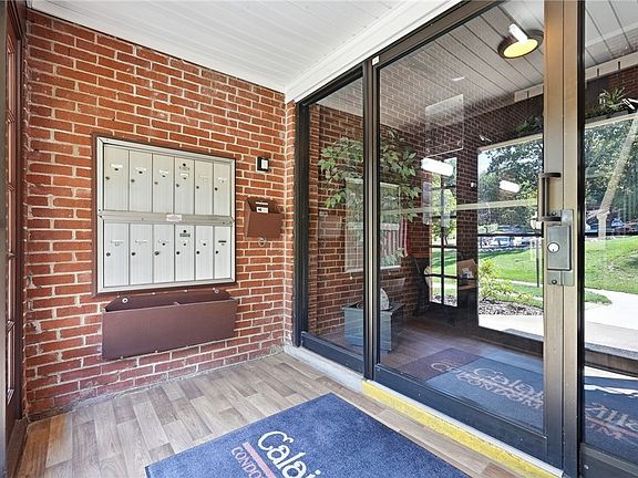 3rd image of 551 Sloop Rd APT 67