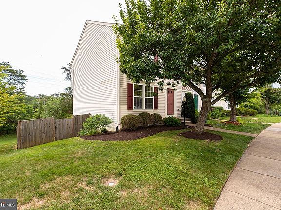 2nd image of 9081 Falcon Glen Ct