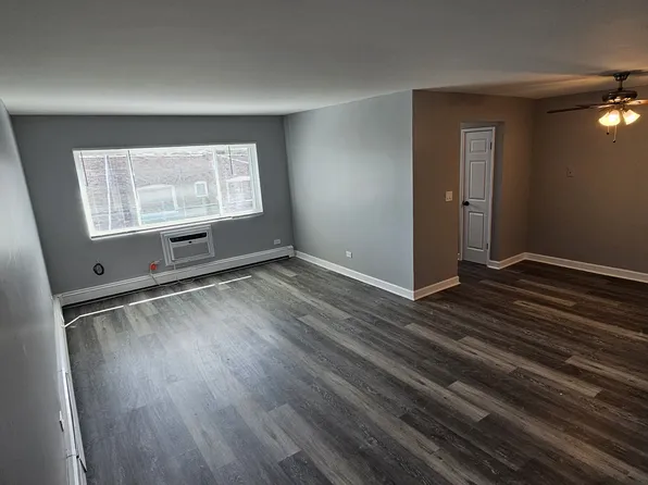 2200 Scoville Ave APT 306, Berwyn, IL 60402