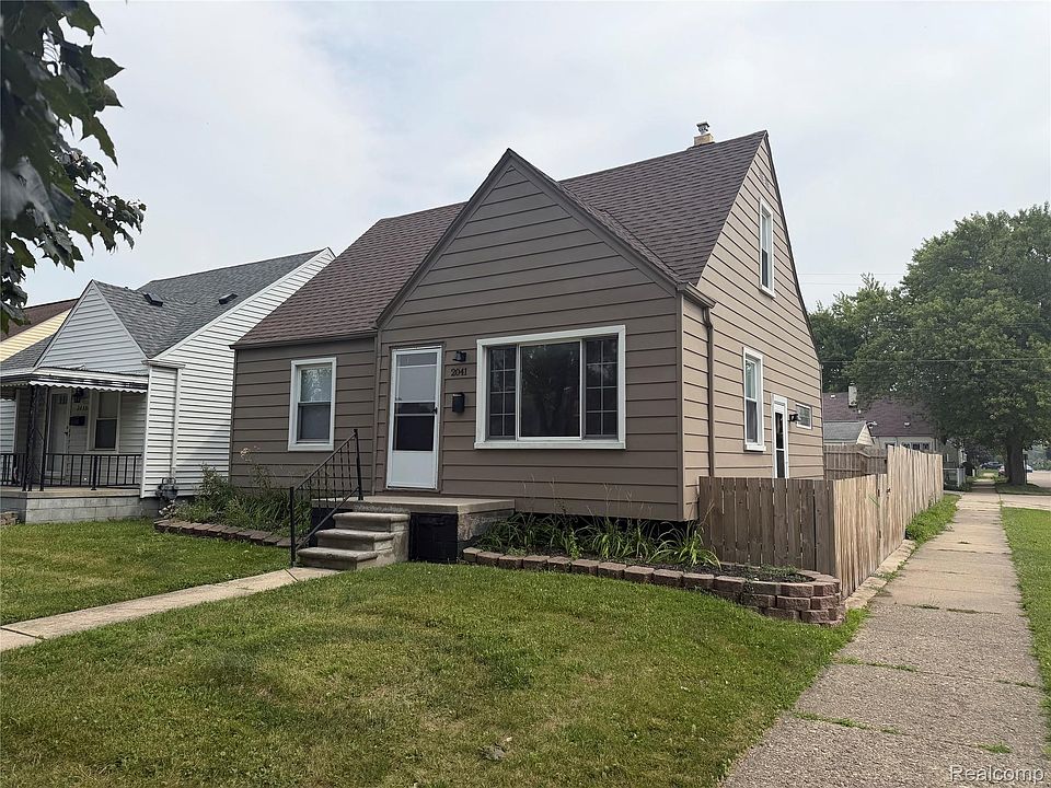 1st image of 2041 Michigan Blvd