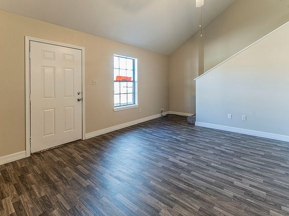 3rd image of 103 Meadow Park Cir