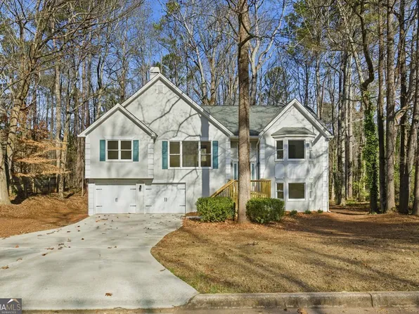 1518 Hillside Dr SE, Conyers, GA 30094