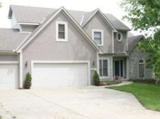 14760 Timber Ln, Bonner Springs, KS 66012