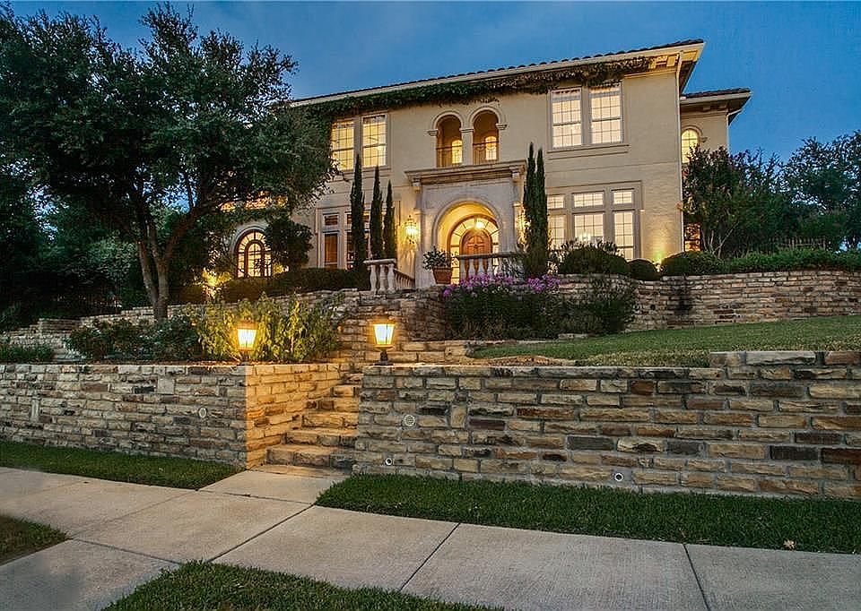 1st image of 1517 Chancellor Ln