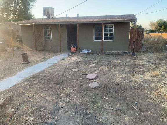 3rd image of 1539 W Avenue L8