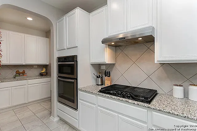 4 bed, 2652 sqft, $2,800 — Photo 4