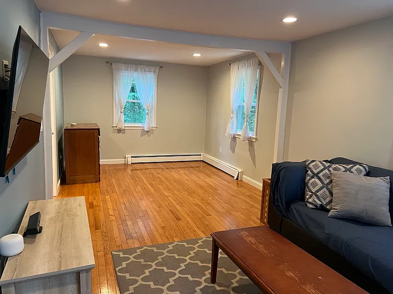 4 Ciccone Way — Photo 8