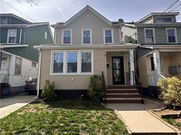 240-06 Caney Rd, Rosedale, NY 11422