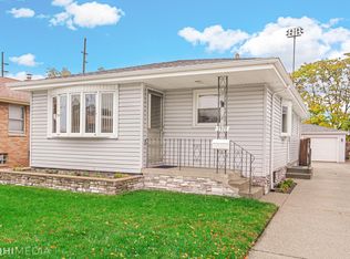 1919 Schrage Ave, Whiting, IN 46394