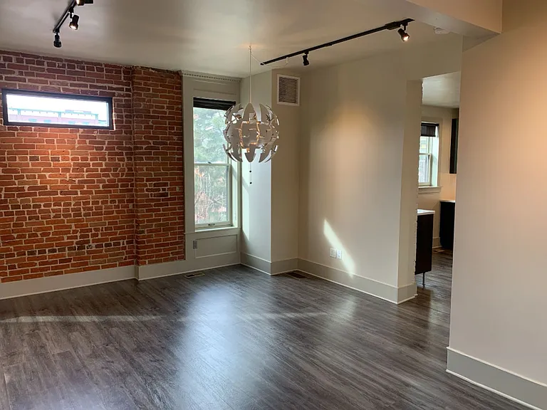 2531 Curtis St #2 — Photo 8