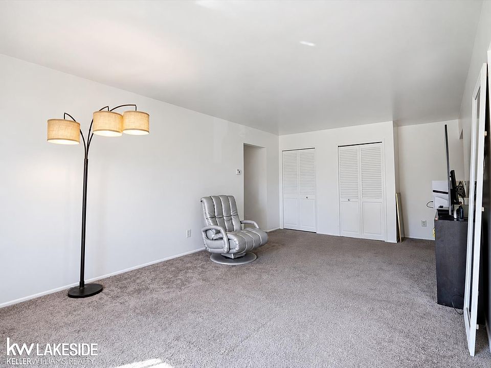 19603 W Twelve Mile Rd Apt 204, photo 13