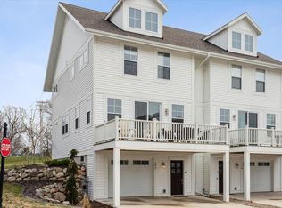 100 Keewatin Way, Douglas, MI 49406