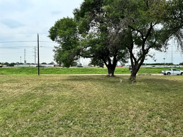 2610 Jeff St, Cedar Hill, TX 75104