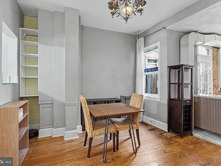 14 Poultney St — Photo 7