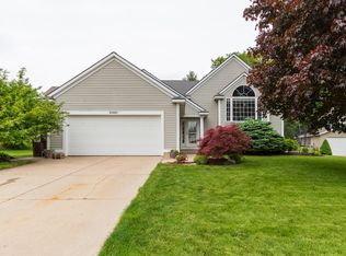 3421 Meadow Glen Dr, Hudsonville, MI 49426