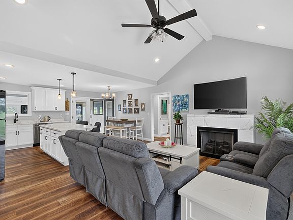 5th image of 101 Gracelynn Cir