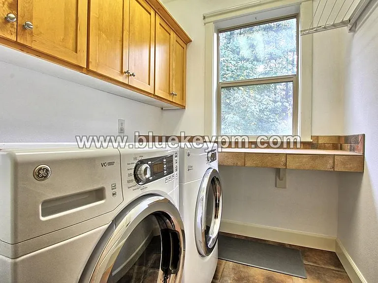 964 W S Cir — Photo 9