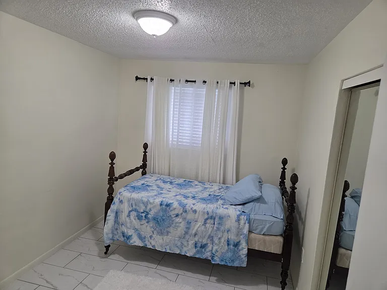 2210 NW 193rd Ter — Photo 7