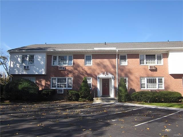 1st image of 64 Roundtree Cir Unit 64