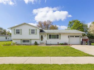 4116 Pleasant Point Ct, Mishawaka, IN 46544