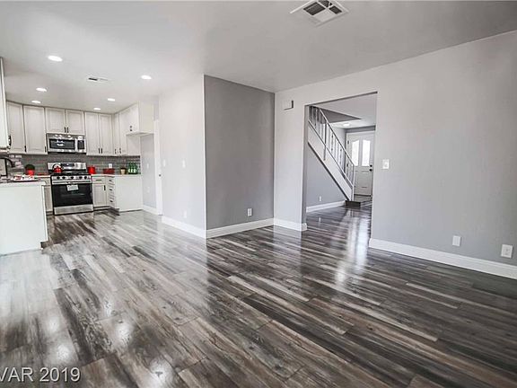 4th image of 507 Greasewood Dr