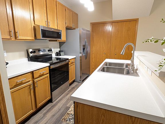 4th image of 14102 Plymouth Ave #54