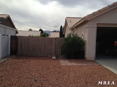 Large Sideyard Access