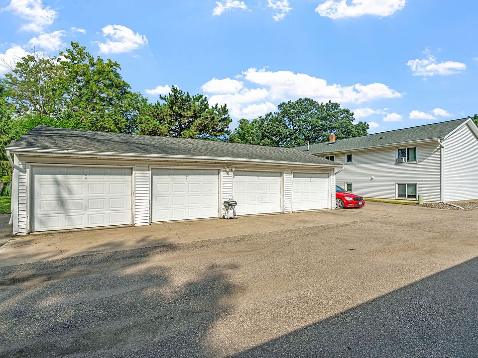 Arcadia Quadplex 2156 (garages)