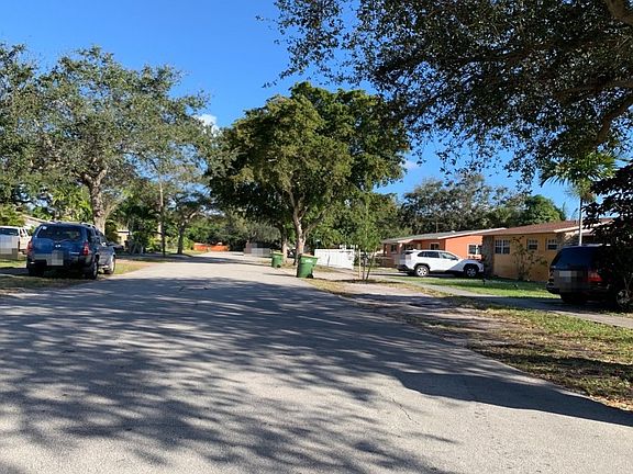 4th image of 1535 NE 137th St