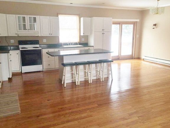 2nd image of 9 Bentley Ave