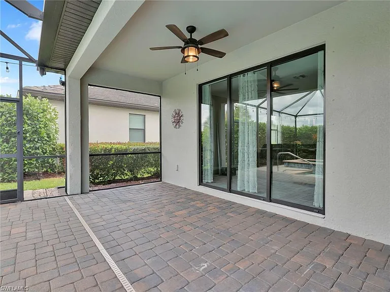 19527 Utopia Ln — Photo 28