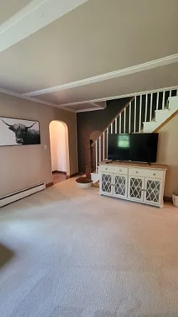 3 bed, $2,500 — Photo 2