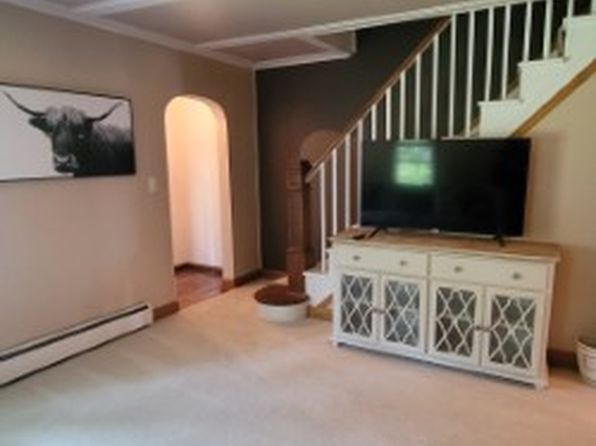 (undisclosed Address)